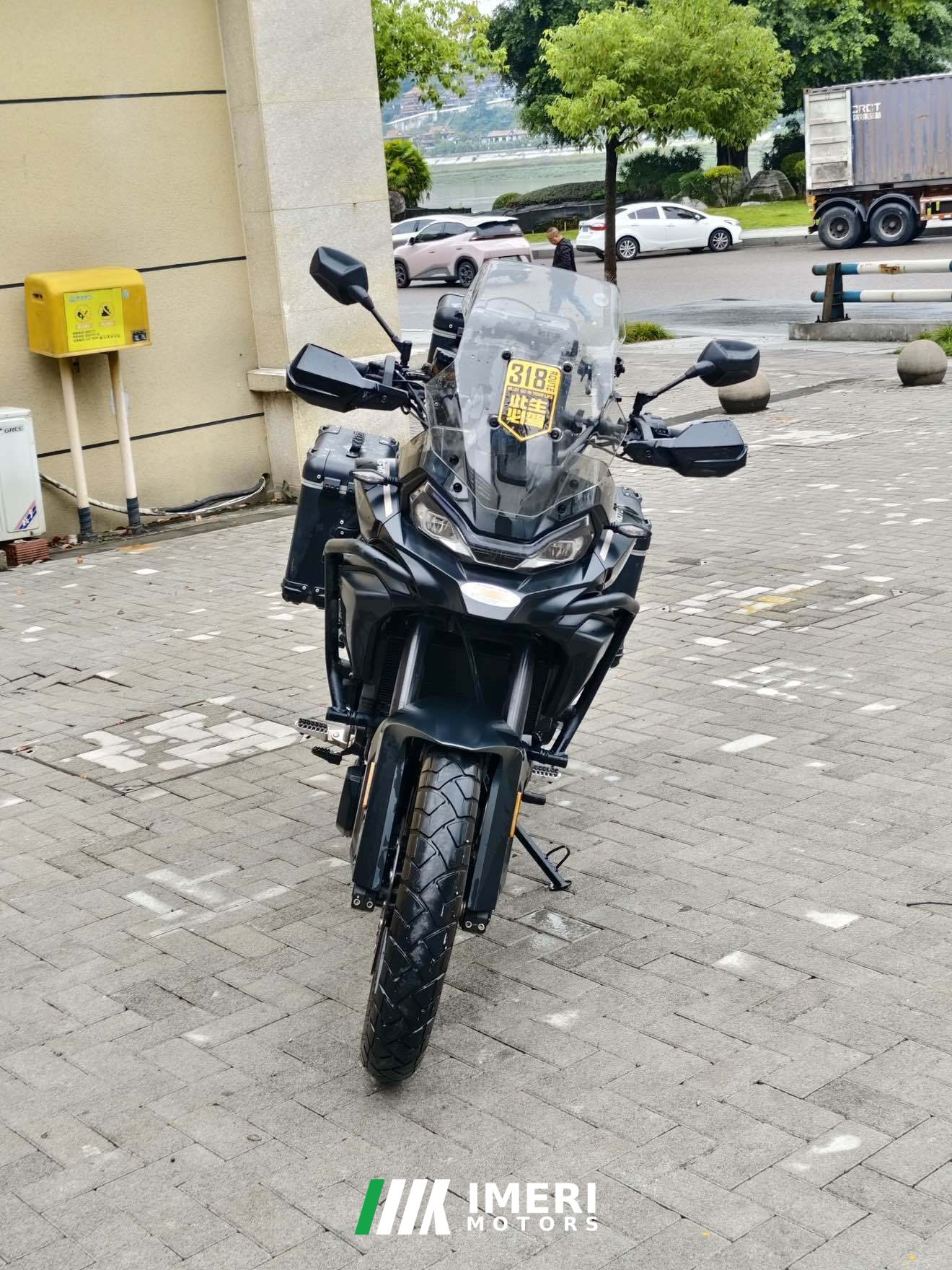 2025 CFMOTO 700MT