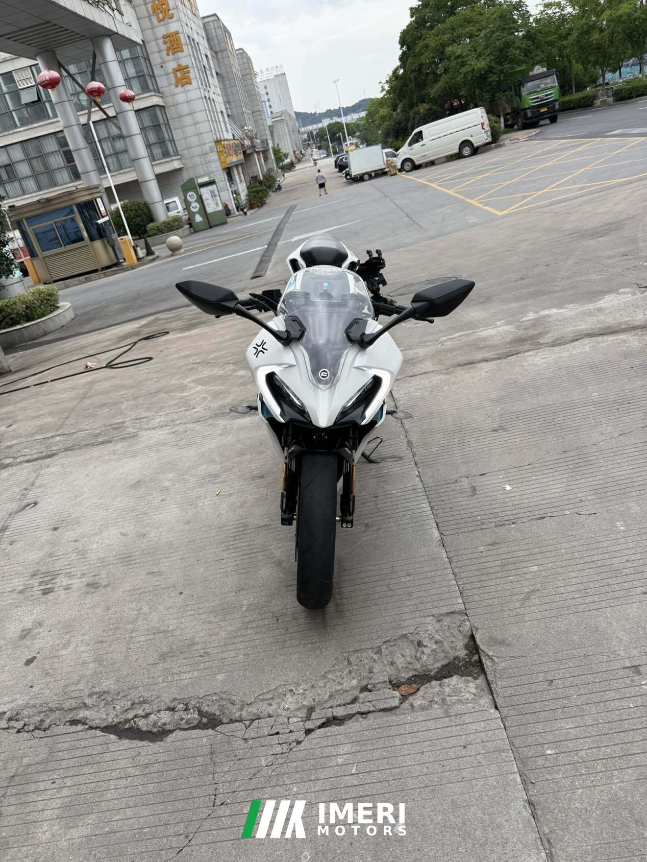 2022 CFMOTO 250SR