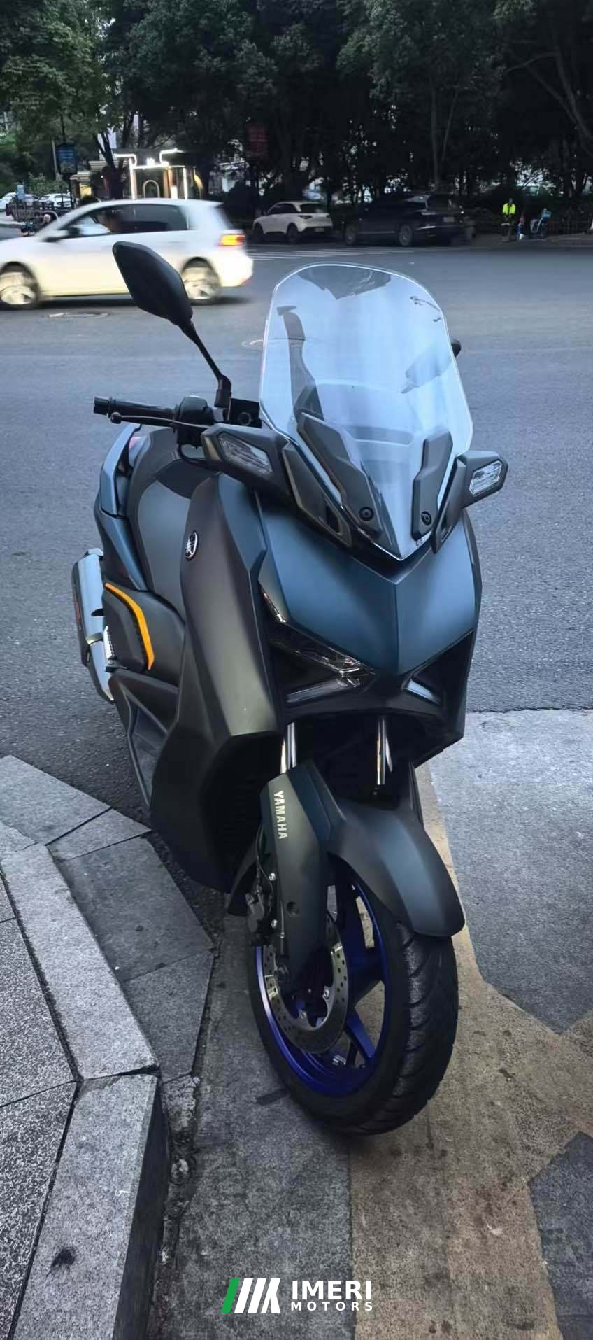 2024 Yamaha XMAX 300 cc