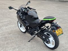 Kawasaki Ninja 400 - ფოტო 7