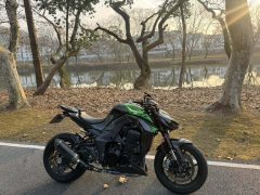 Kawasaki Z1000 - ფოტო 1