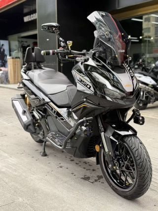 2025 Honda ADV350
