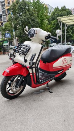 Sundiro Honda NS125LA - ფოტო 3