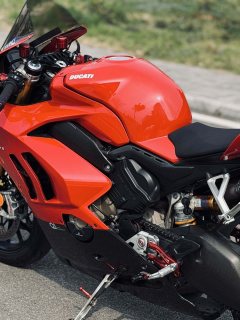Ducati Panigale V4 1100 cc - ფოტო 10