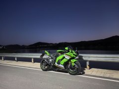 Kawasaki Ninja ZX-10R 1000 cc - ფოტო 2
