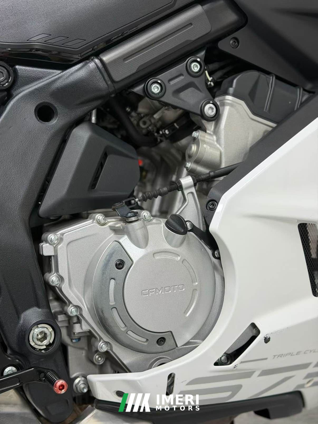 2024 CFMOTO 675SR-R