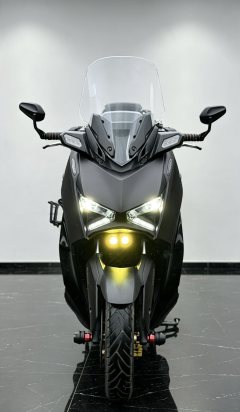 Yamaha XMAX 300 cc - ფოტო 2
