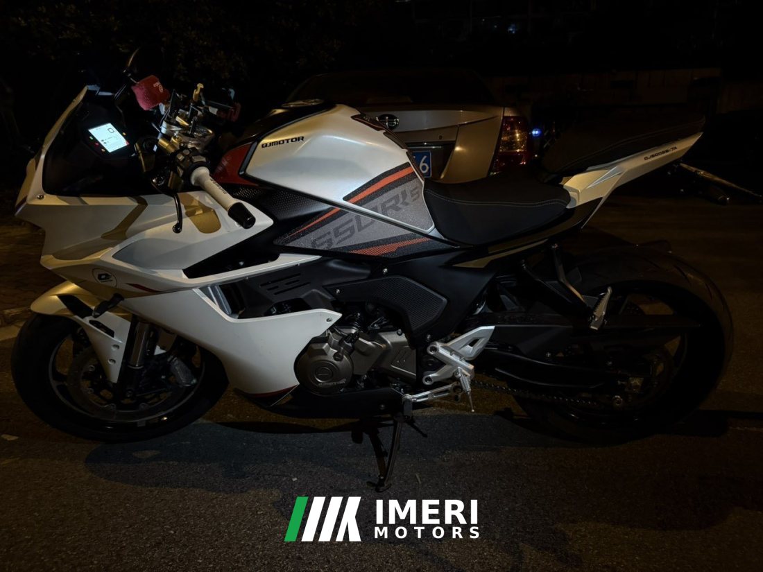 QJMOTOR Roewe i5 550 / Sai 550 *(Context-dependent, usually referring to the motorcycle "Sai 550" or Roewe car v - motorcycl…