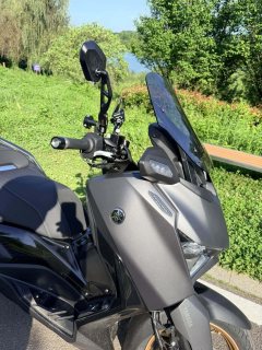 Yamaha XMAX 300 cc - photo 4