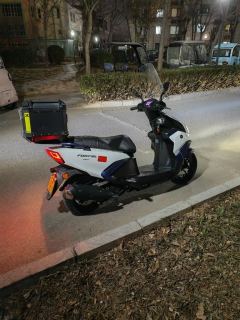 QJMOTOR Hong 125 - photo 10