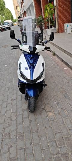 QJMOTOR Hong 125 - photo 3
