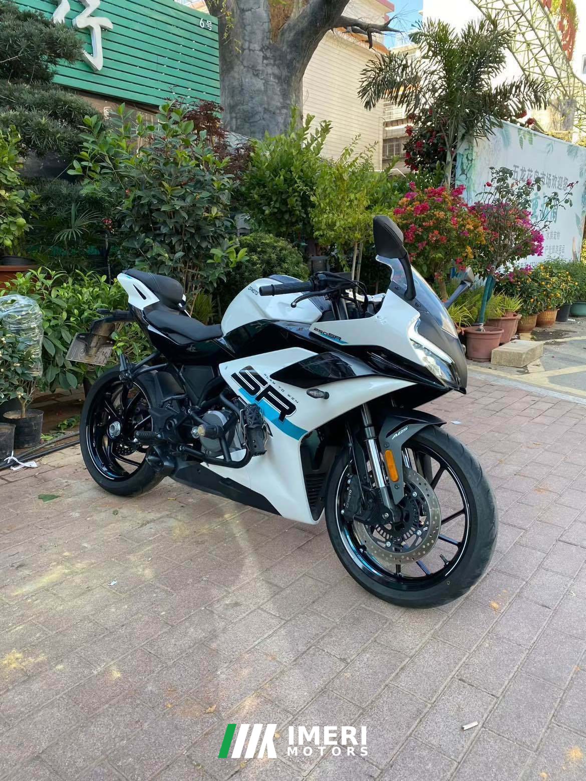 2023 CFMOTO 250SR