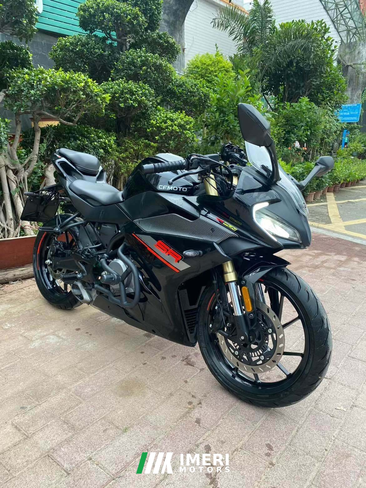 2023 CFMOTO 250SR