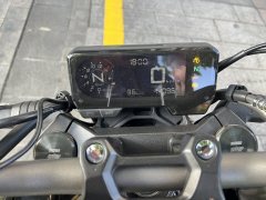 Honda CB650R - photo 8