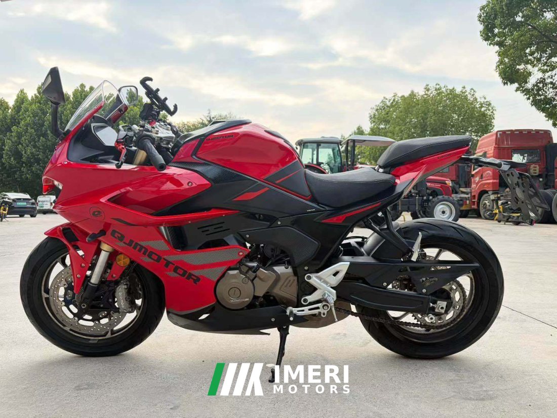 QJMOTOR Roewe i5 550 / Sai 550 *(Context-dependent, usually referring to the motorcycle "Sai 550" or Roewe car v - motorcycl…