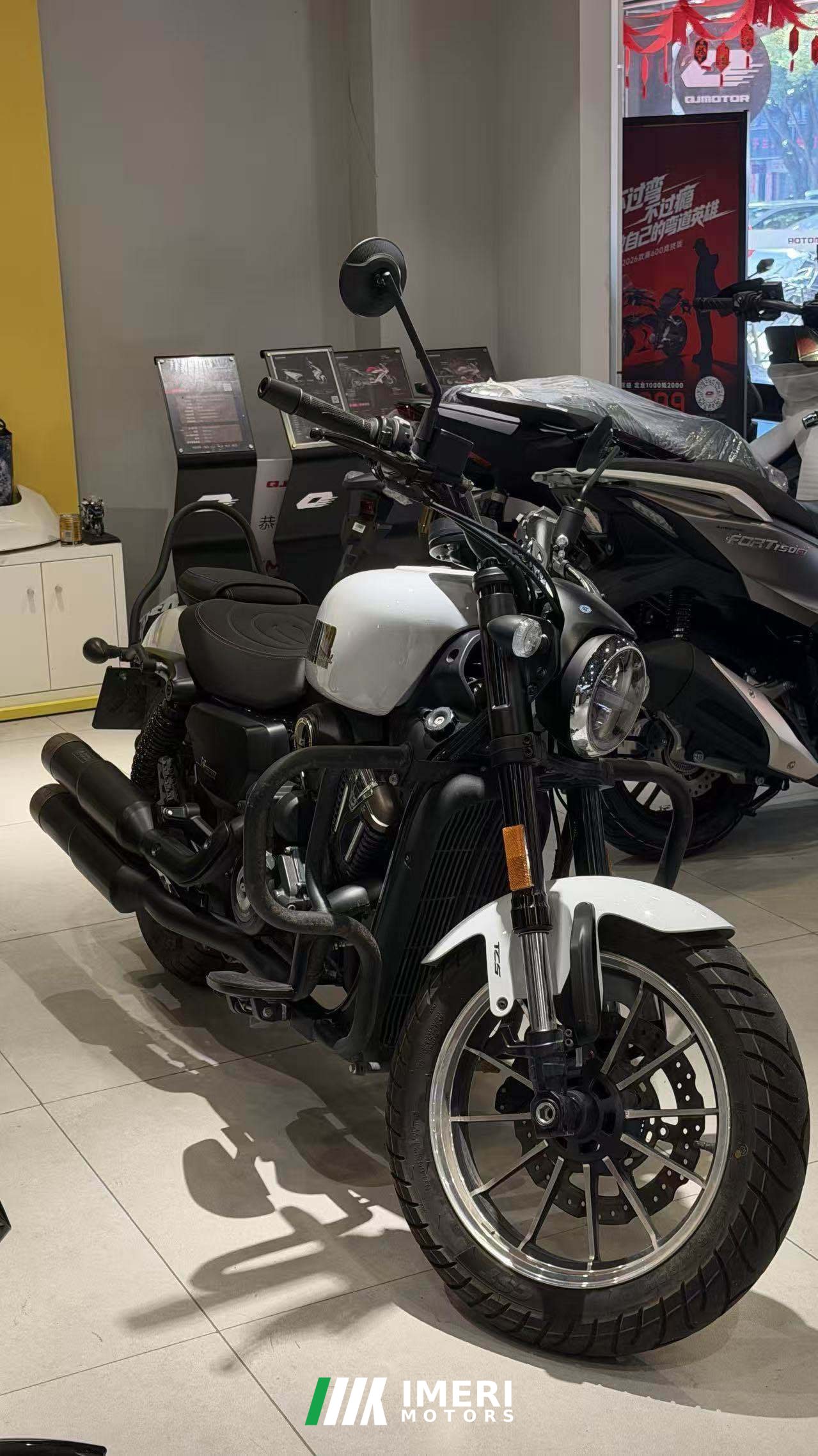 2026 QJMOTOR Flash 300