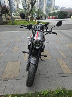 Sundiro Honda CBF190TR - ფოტო 3
