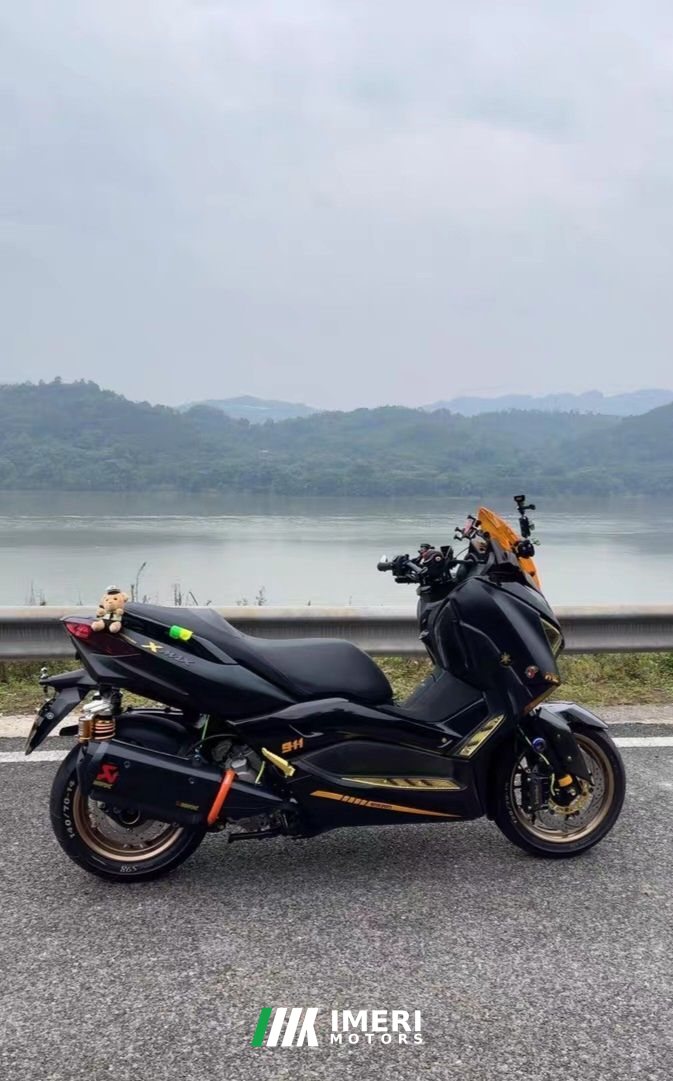 2022 Yamaha XMAX 300 cc