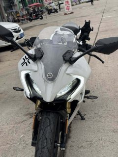CFMOTO 250SR - photo 3