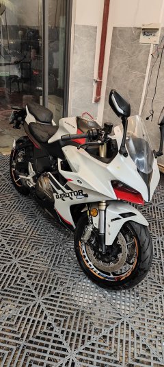 QJMOTOR Roewe i5 550 / Sai 550 *(Context-dependent, usually referring to the motorcycle "Sai 550" or Roewe car v - photo 2