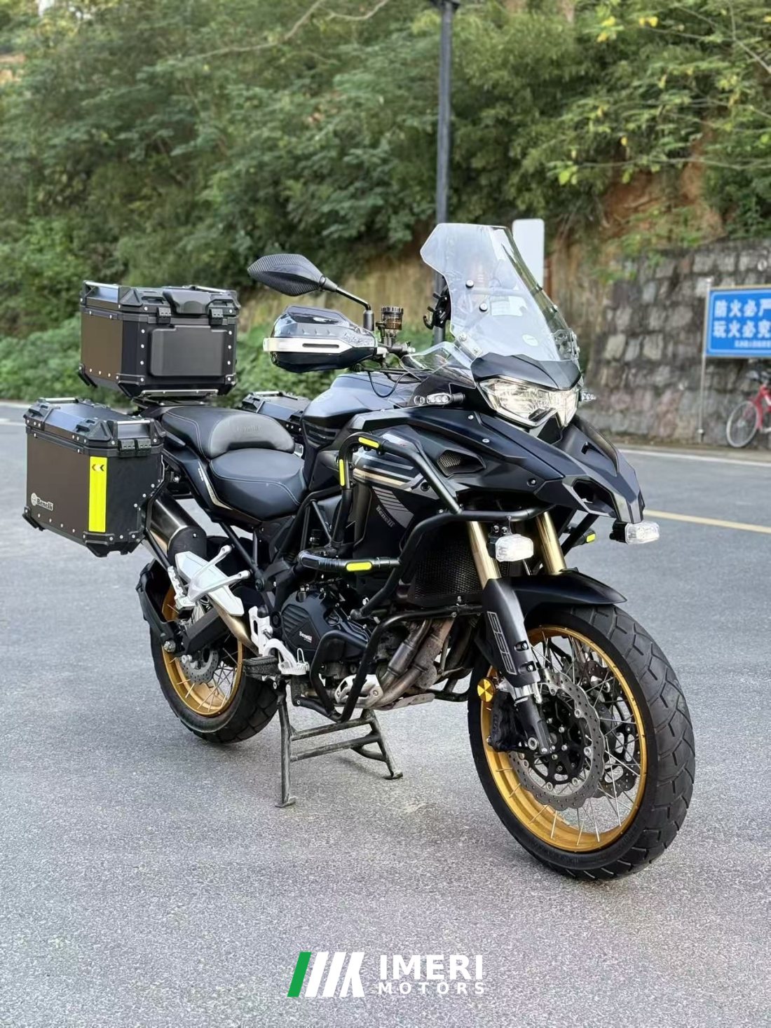 Benelli TRK552 550 cc - მოტოციკლი ჩინეთიდან