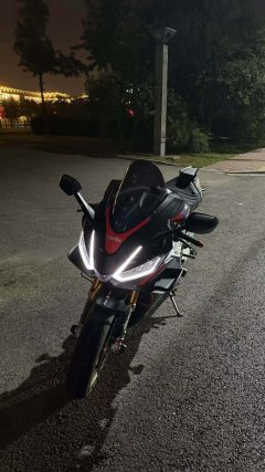 Aprilia RSV4 1100 cc - ფოტო 6