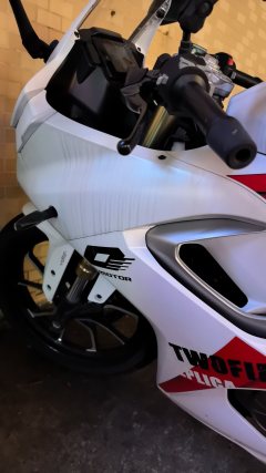 QJMOTOR SRK 250 - ფოტო 3