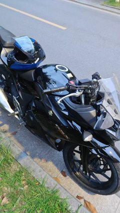 Haojue Suzuki GSX250R - ფოტო 1
