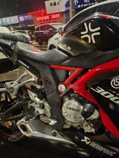Voge 300RR - ფოტო 2