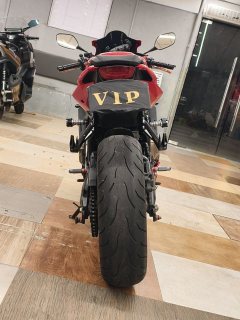 Honda CBR650R - photo 8