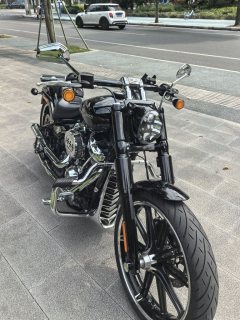 Harley-Davidson Breakout 1860 cc - ფოტო 7