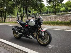 Triumph Trident 800 - ფოტო 1