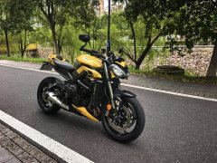 Triumph Street Triple 765 - ფოტო 1