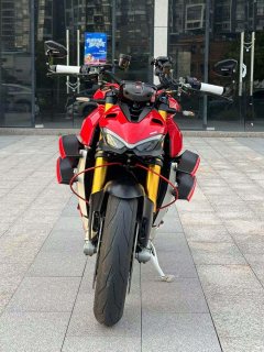 Ducati Street Fighter V4 1100 cc - ფოტო 2