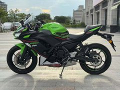 Kawasaki Ninja 650 - photo 6