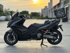 KYMCO AK550 - photo 6