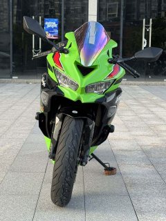Kawasaki ZX-4R 400 cc - photo 2