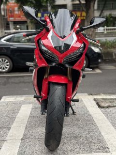 Honda CBR650R - ფოტო 3