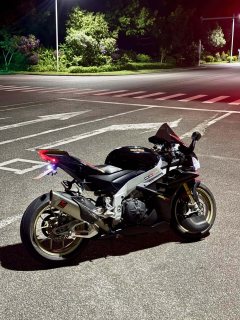 Aprilia RSV4 1100 cc - ფოტო 1