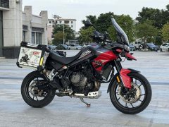 Triumph Tiger 850 900 cc - ფოტო 1