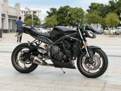 Triumph Street Triple 765 - ფოტო 6
