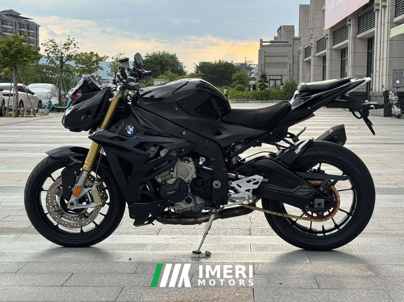 2018 BMW S 1000 R