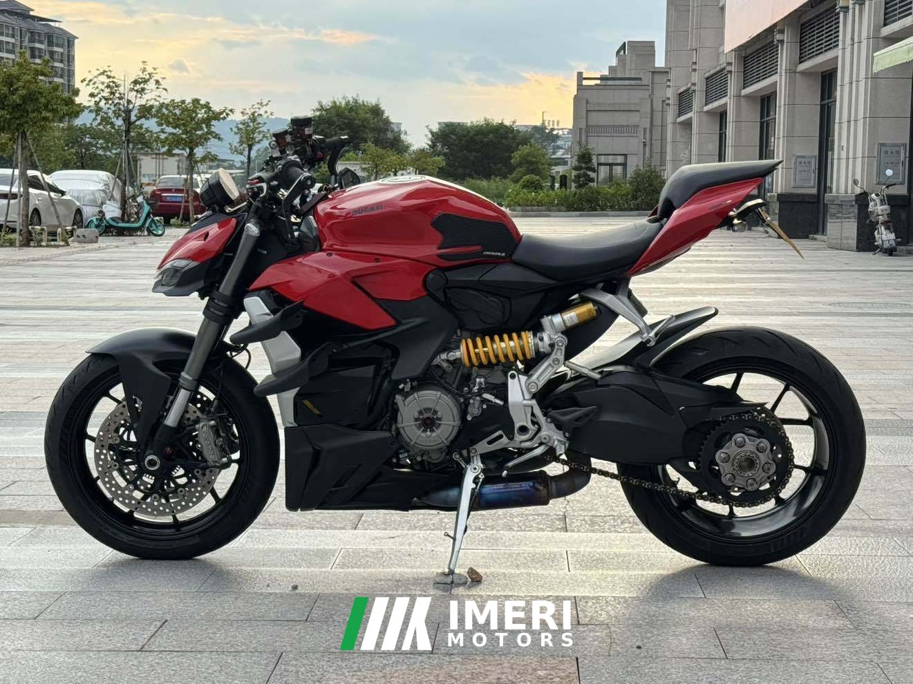 2022 Ducati Street Fighter V2 950 cc