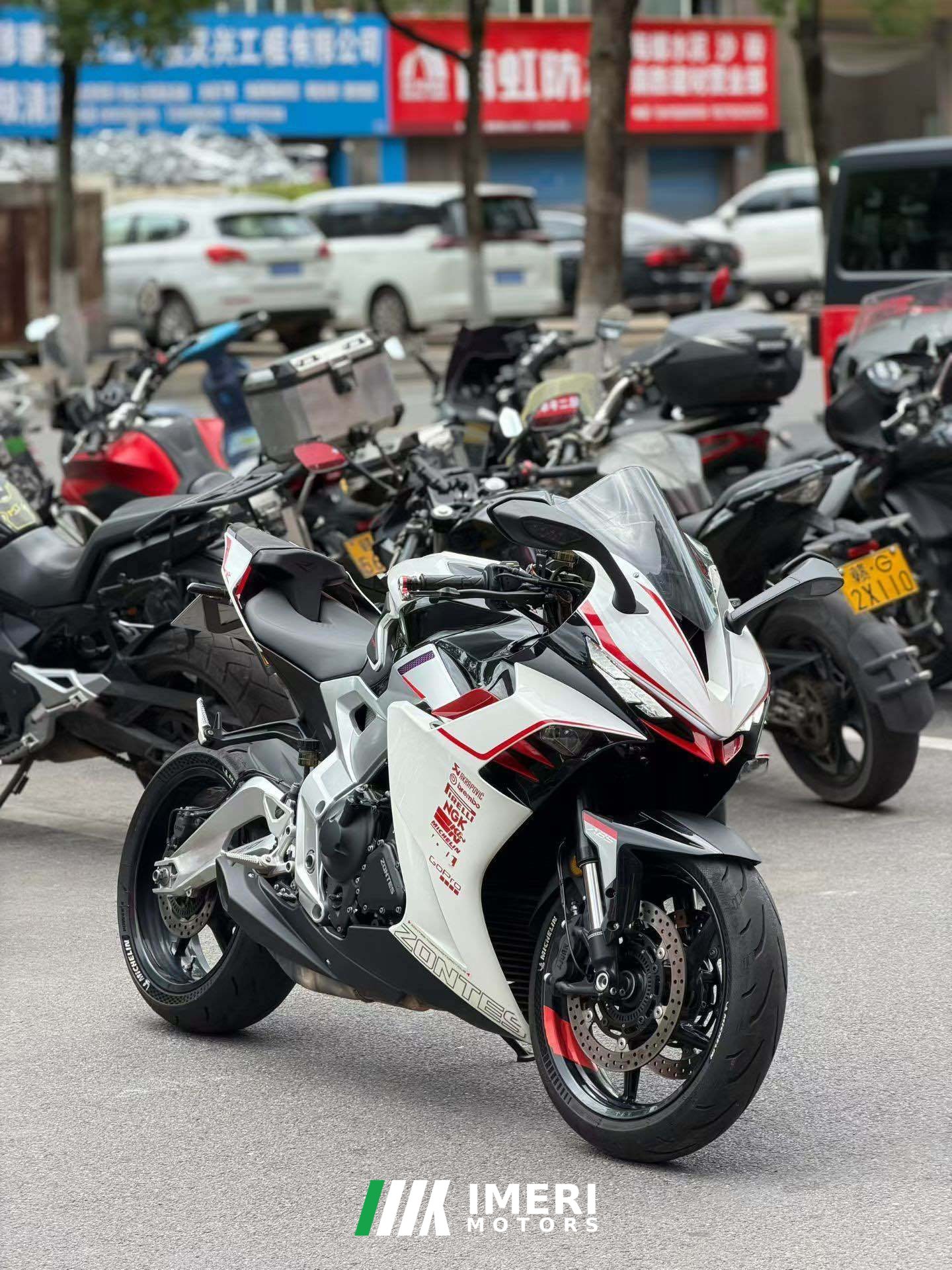 2024 Zontes 703RR 700 cc