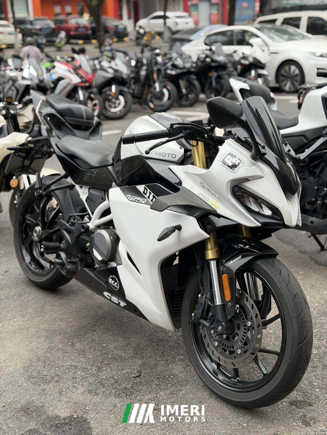 2022 CFMOTO 250SR