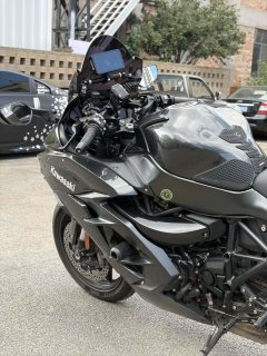 Kawasaki Ninja H2 SX 1000 cc - photo 10