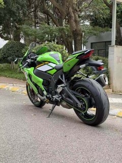Kawasaki Ninja ZX-10R 1000 cc - ფოტო 2