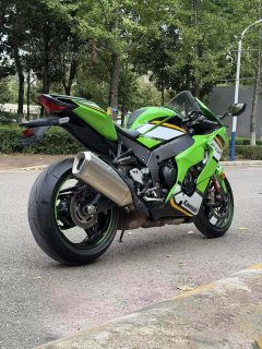 Kawasaki Ninja ZX-10R 1000 cc - ფოტო 4