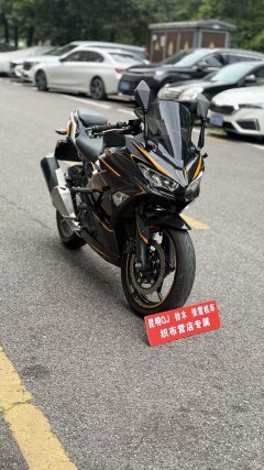 Kawasaki Ninja 400 - ფოტო 3