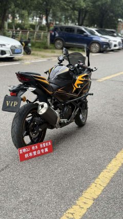 Kawasaki Ninja 400 - ფოტო 5